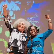 Francia Marquez  y Angela Davis.jpeg